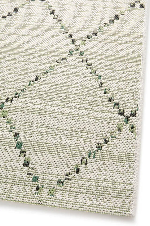 Skye Modern Diamond Design