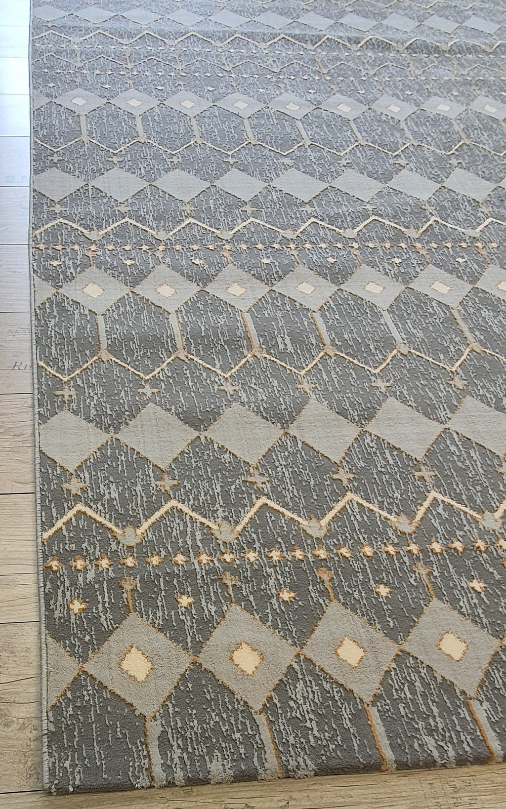 Crown of Persia Diamond Mesh
