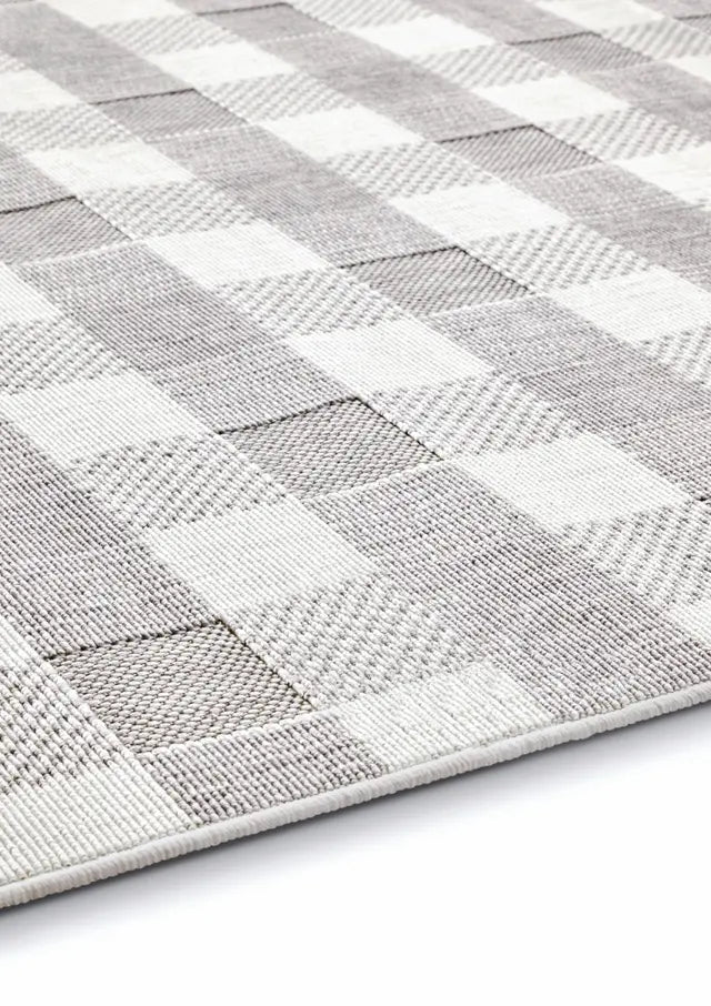 Spark Modern Checkered Design