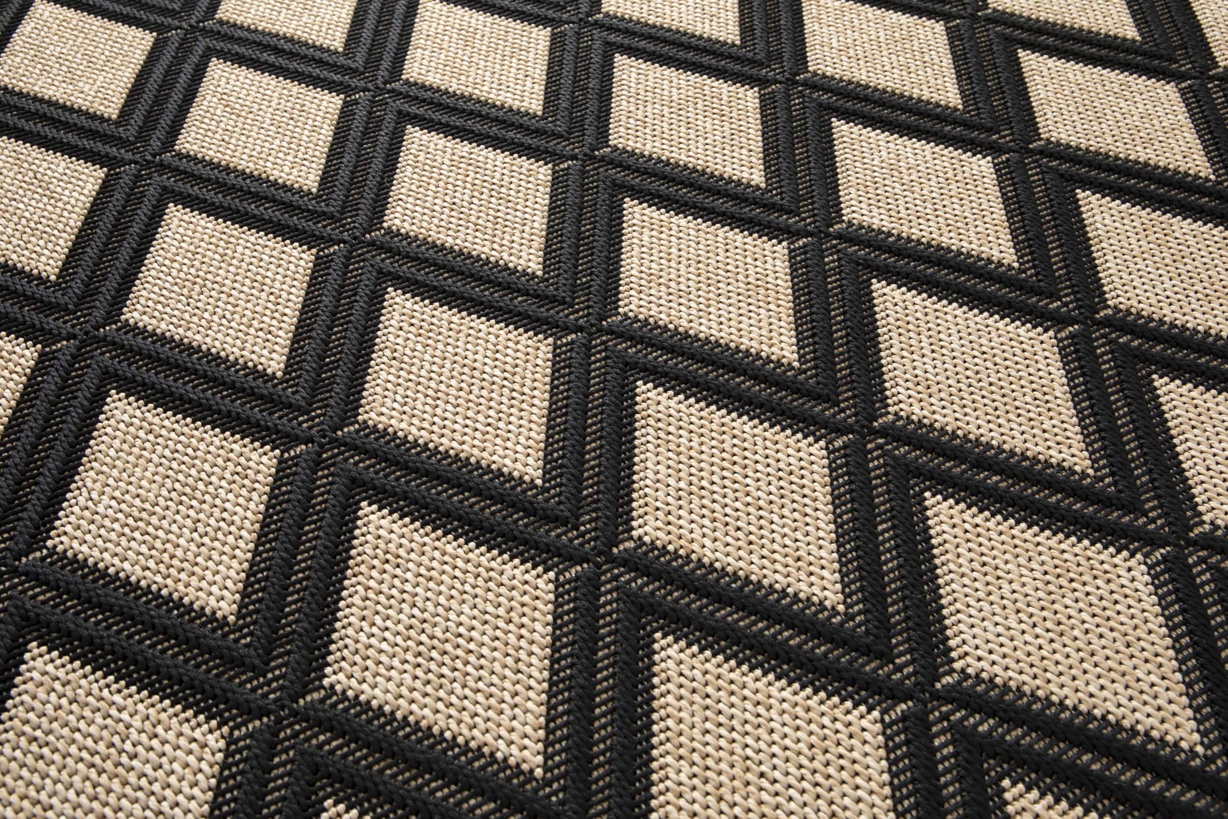 Terrace Grace Diamond Mesh