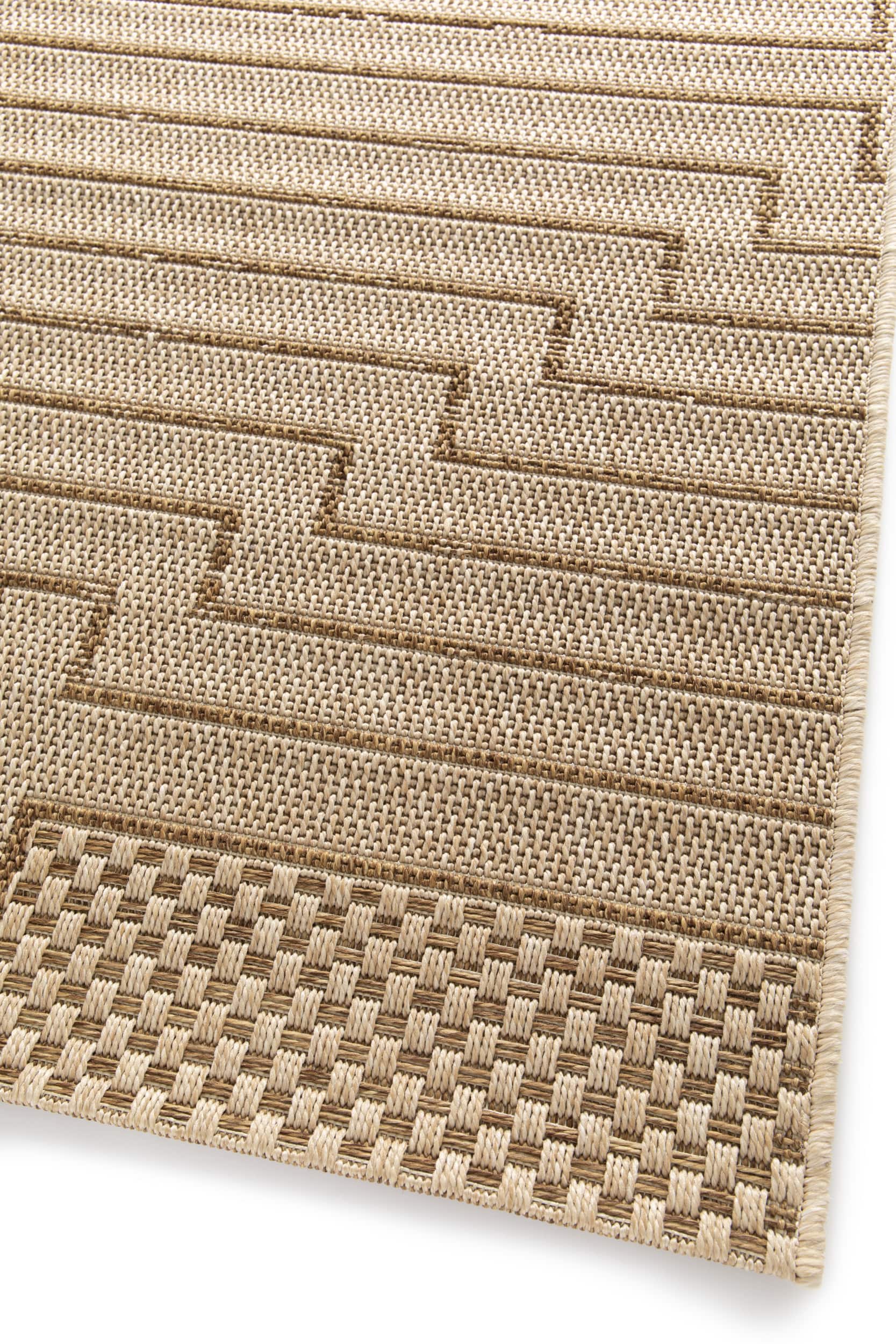 Terrace Grace Triangular Design