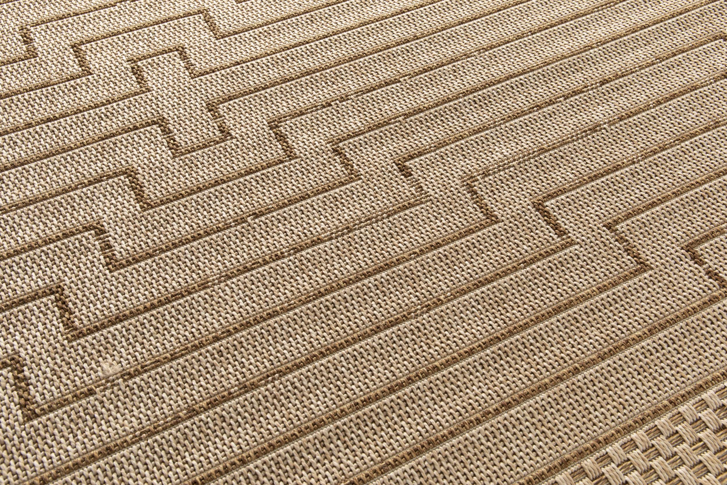 Terrace Grace Triangular Design
