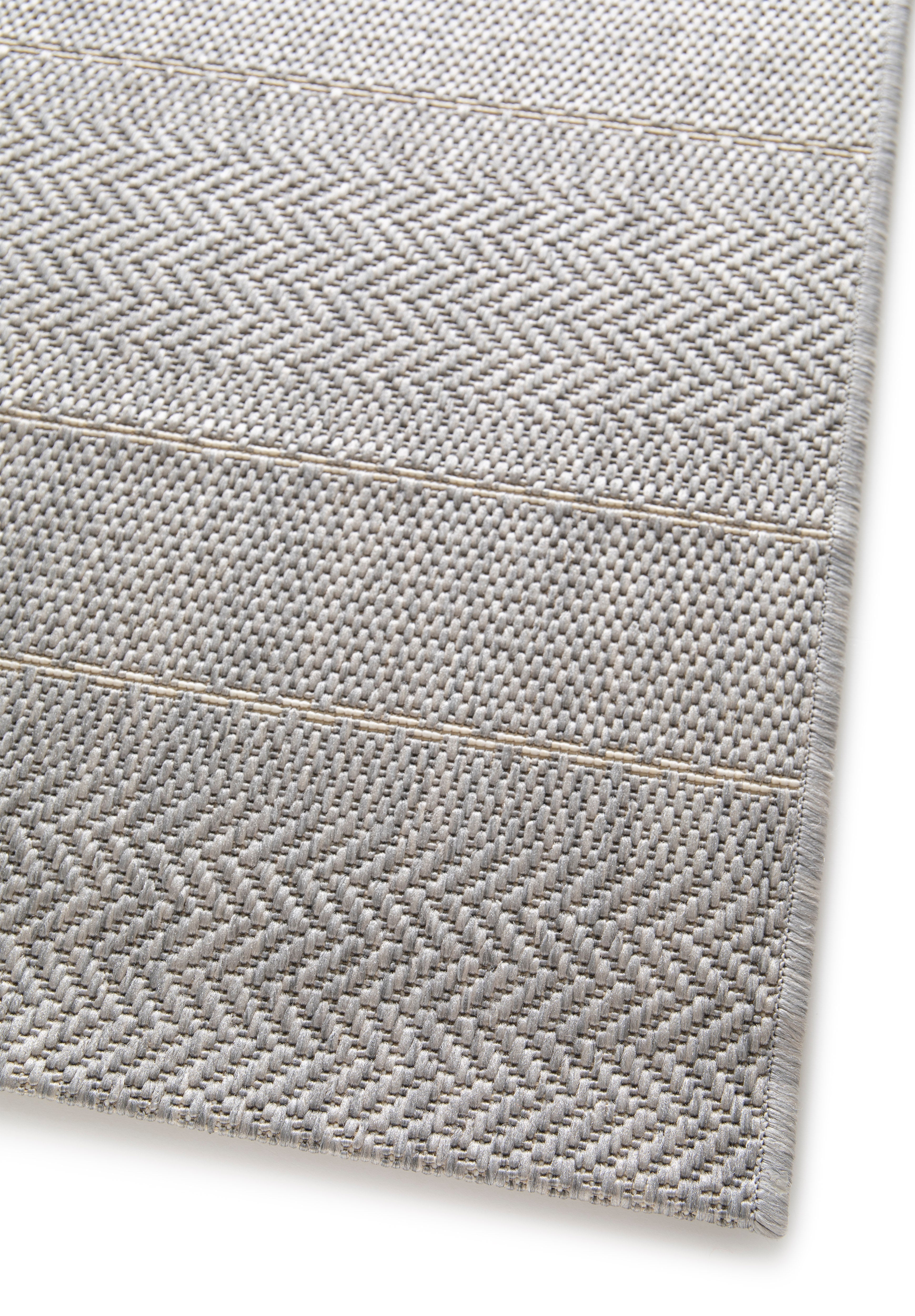 Aura Linear Design