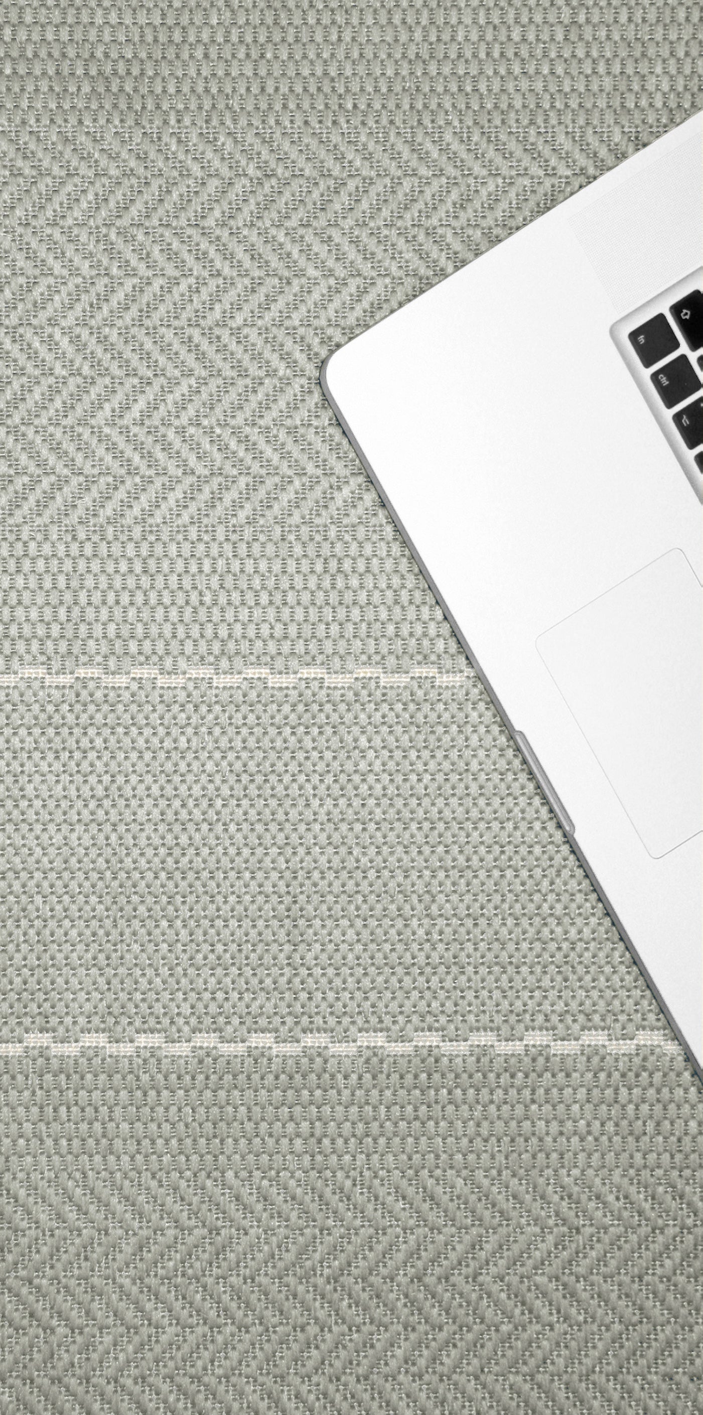 Aura Linear Design