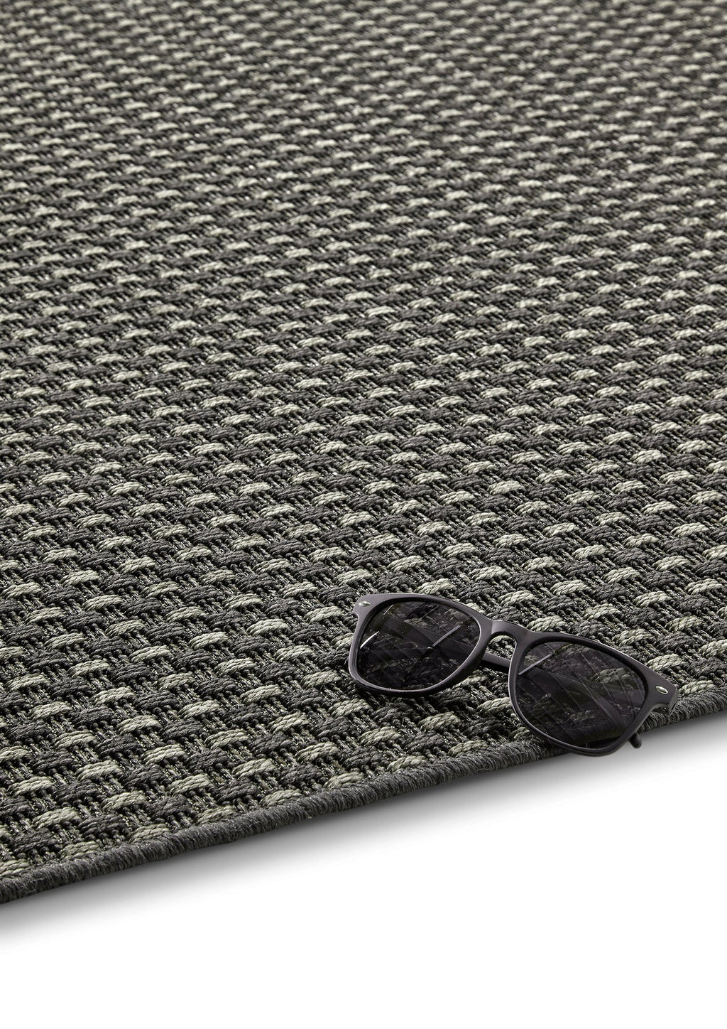 Terrace Grace Basket Weave