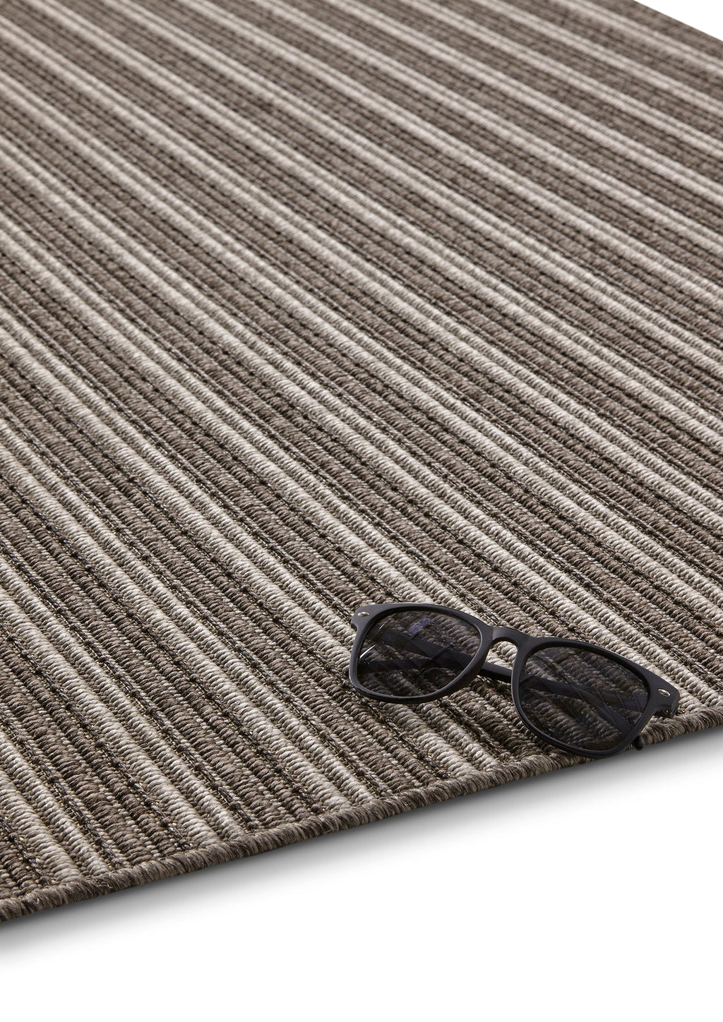 Terrace Grace Stripes