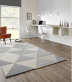 Facet Triangular Inspired