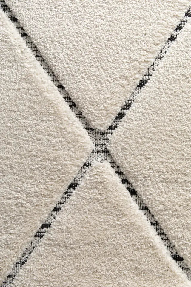 Nyla Modern Diamond