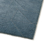 Breeze Triangular Design