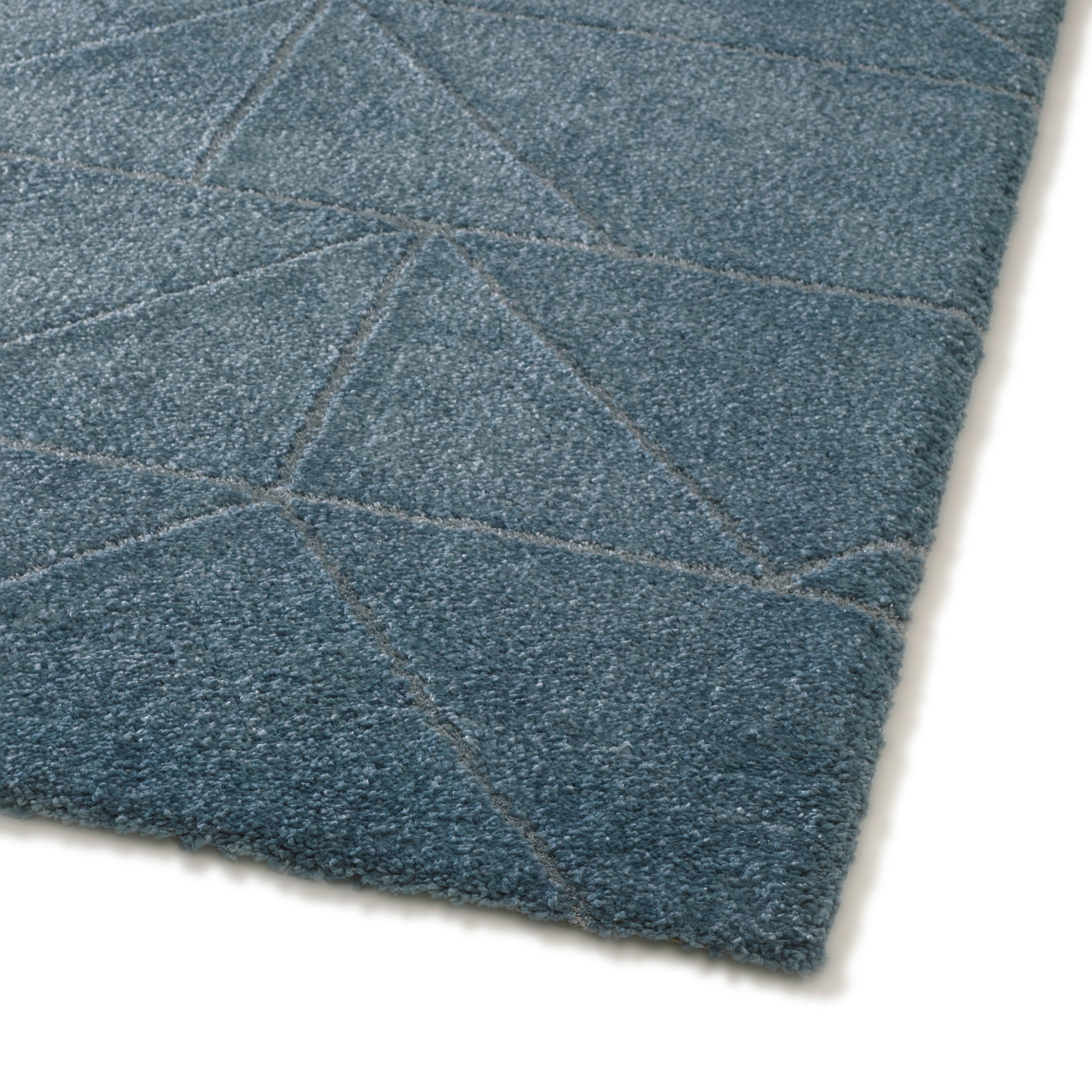 Breeze Triangular Design